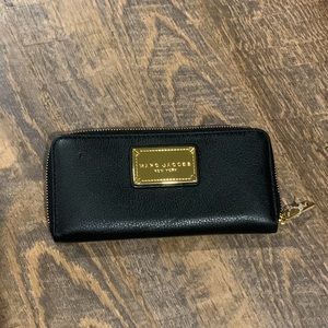 Marc Jacobs wallet